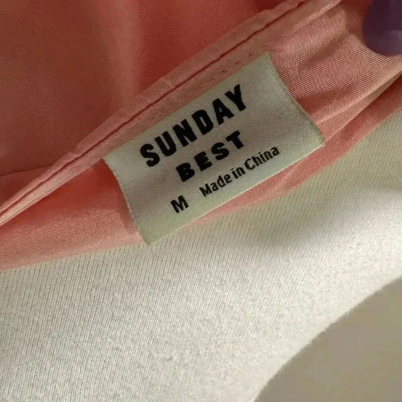 Aritzia Sunday Best Women's Pink Jinx Blouse Medium Peplum Cropped Top V-Neck - Picture 5 of 5